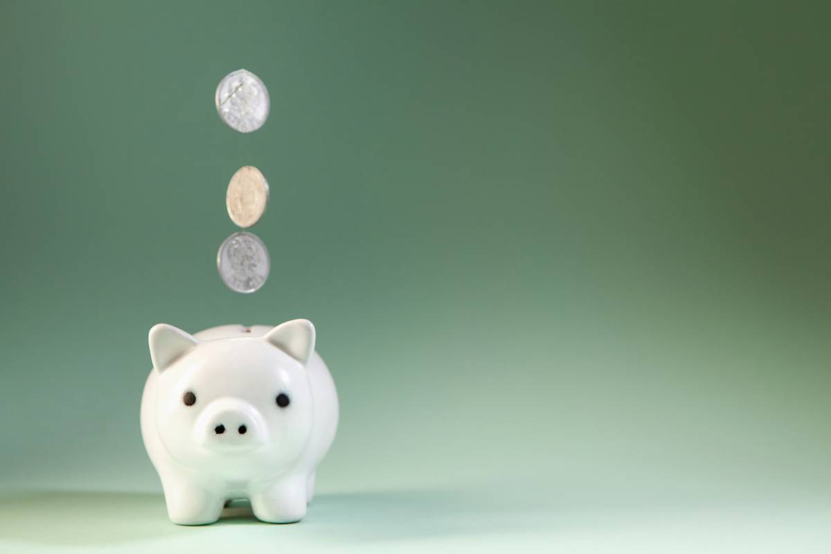Infographic illustrating steps on how to improve spending habits using conscious spending principles
