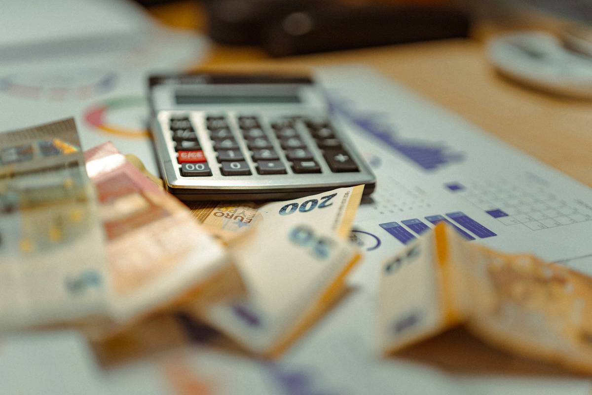 British Columbia resident practicing how to curb spending habits with mindful budgeting journal